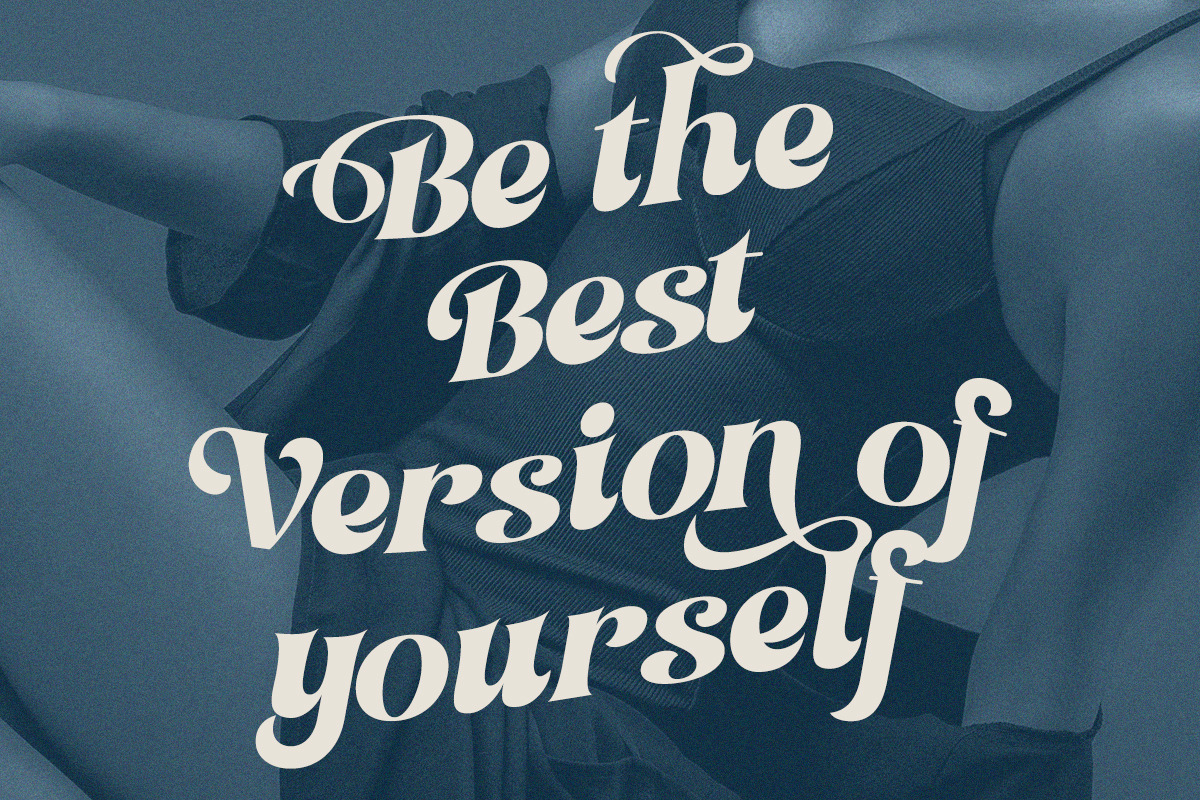 Setilver - Retro Swash Font, a Serif Font by Qweera Studio (Photo 7 of 12)