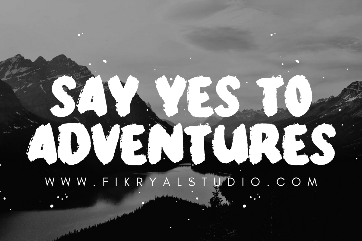 Strong Roar – Brush Font, a Handwritten Font by Fikryal Studio (Photo 7 of 11)