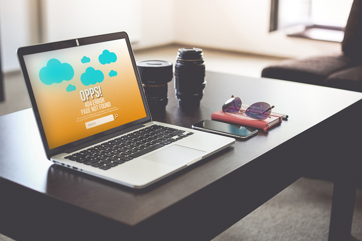 404 Error Page, an iPad Mockup by Minimalist Studio (Photo 1 of 3)