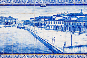 Aveiro station decor, a Photo by saiko3p