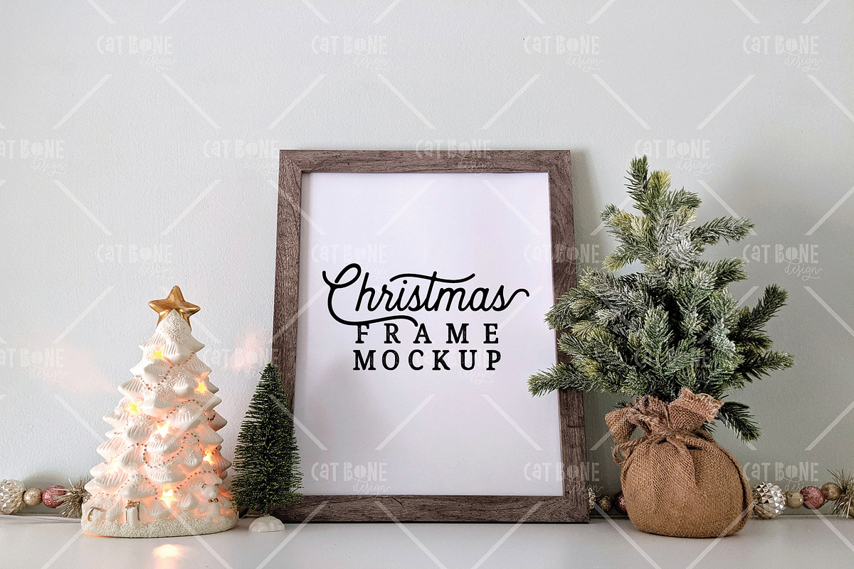 Christmas Frame Bundle 1, a Product Mockup by CatBoneDesign (Photo 5 of 18)