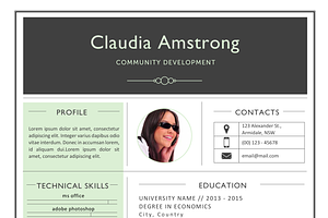 Green Photograph Resume Template