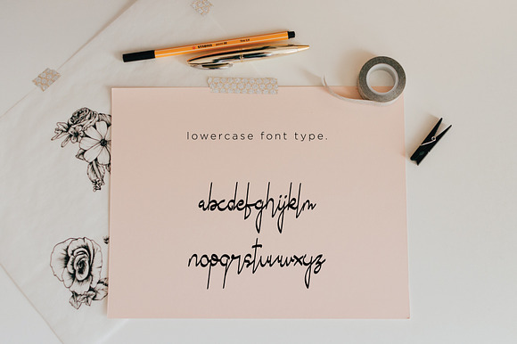 Moonalitta Feminine Font Type preview 2