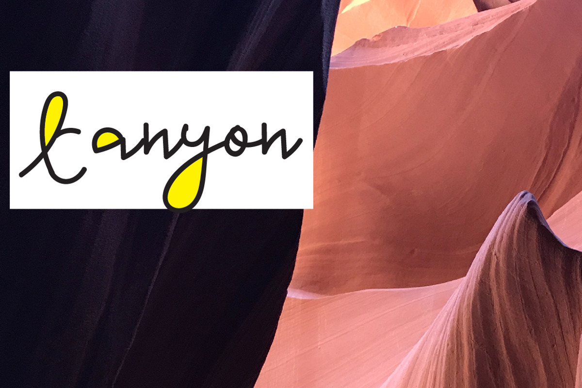 High Street Fashion :multicolor font preview 4