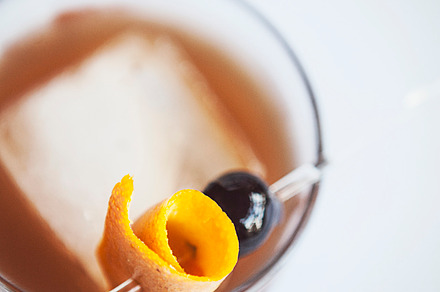 An Old Fashioned In A Window preview 6
