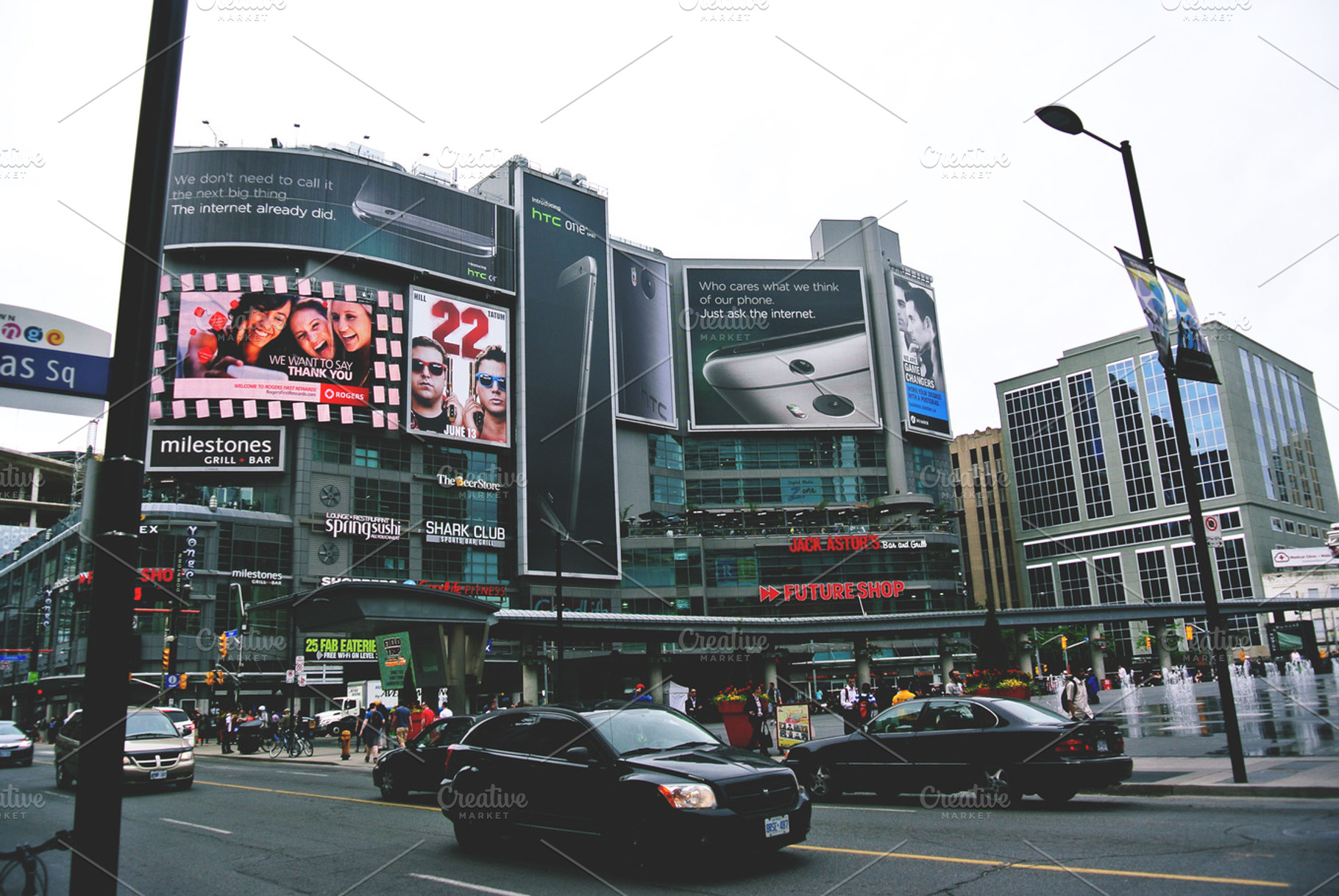 Yonge Dundas Square In Toronto