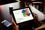 UI/UX PowerPoint Presentation, a Presentation Template by ORCOLOR (Thumbnail 4 of 7)