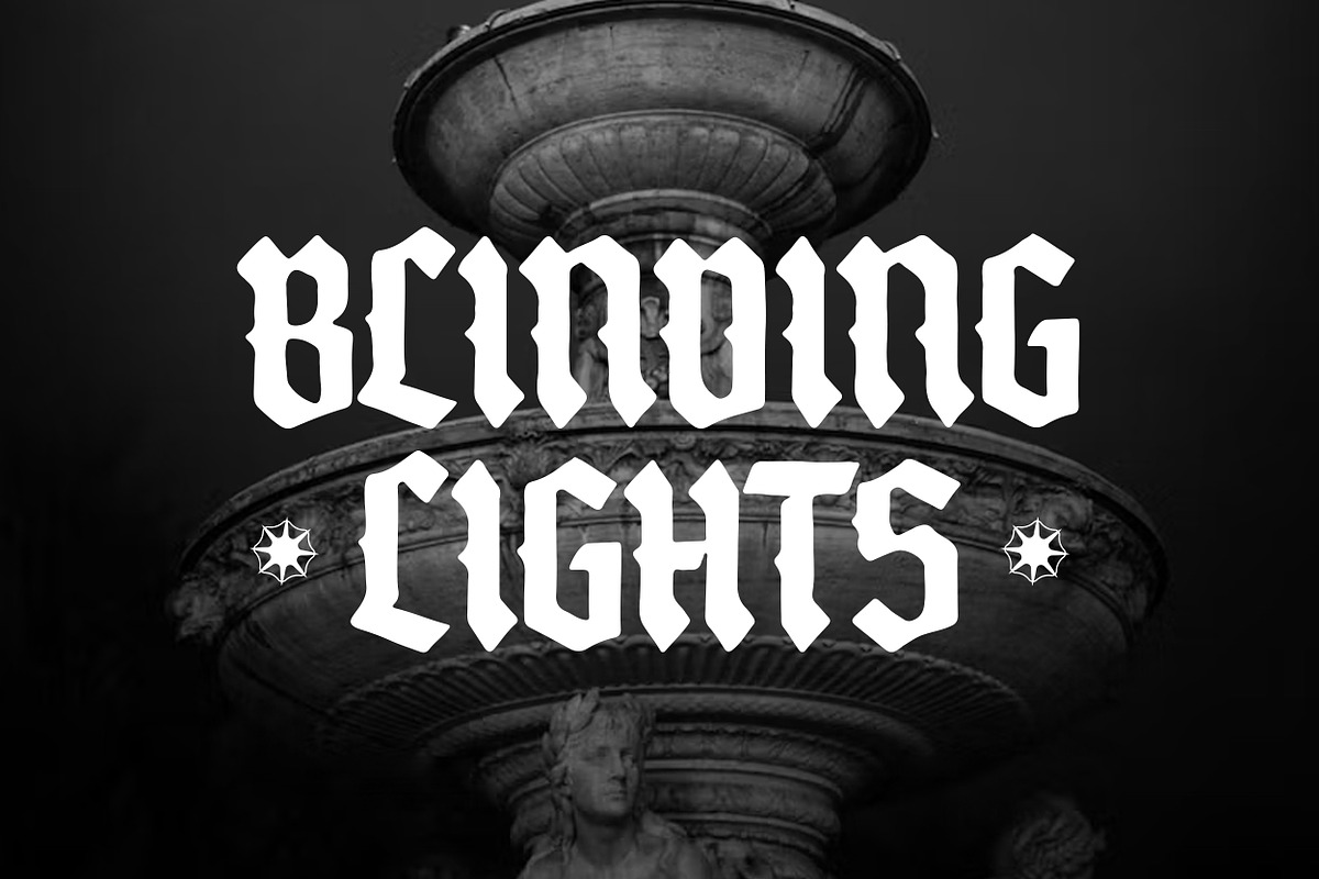 Chariot - Organic Blackletter, a Blackletter Font by Letterhend Studio (Photo 6 of 10)