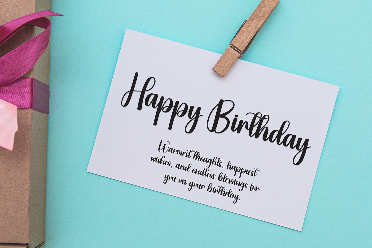 Holiday | Script Font, a Handwritten Font by Scratchones (Photo 4 of 8)