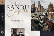 Barcelona Historia Font Duo, a Script Font by Kotak Kuning Studio (Thumbnail 9 of 13)