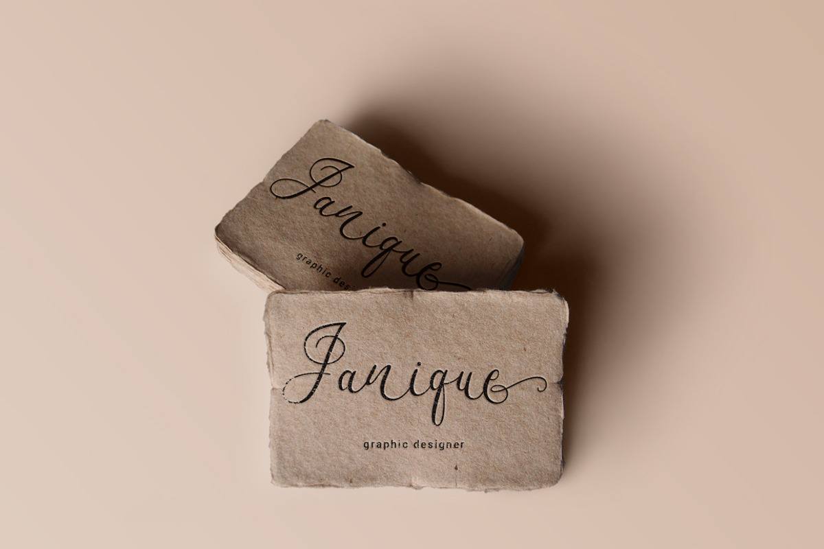 Workaholic Typeface preview 4