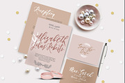 Chalisto Script, a Script Font by joelmaker (Thumbnail 4 of 10)