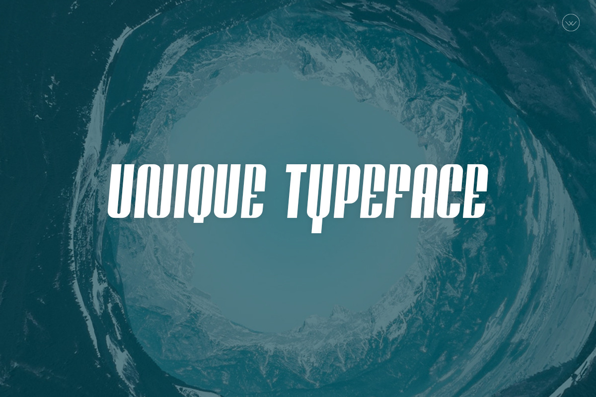 Chromium Display Typeface, a Sans Serif Font by Webhance Studio (Photo 2 of 5)