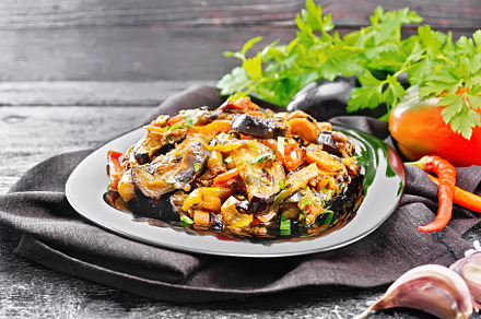 Ragout with eggplant and vegetables