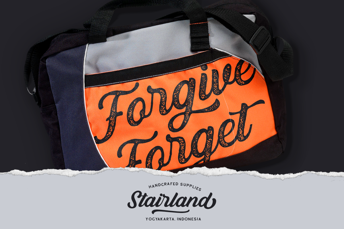 Bandira Script Typeface preview 7