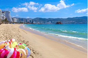 Mexico, Acapulco resort beaches and