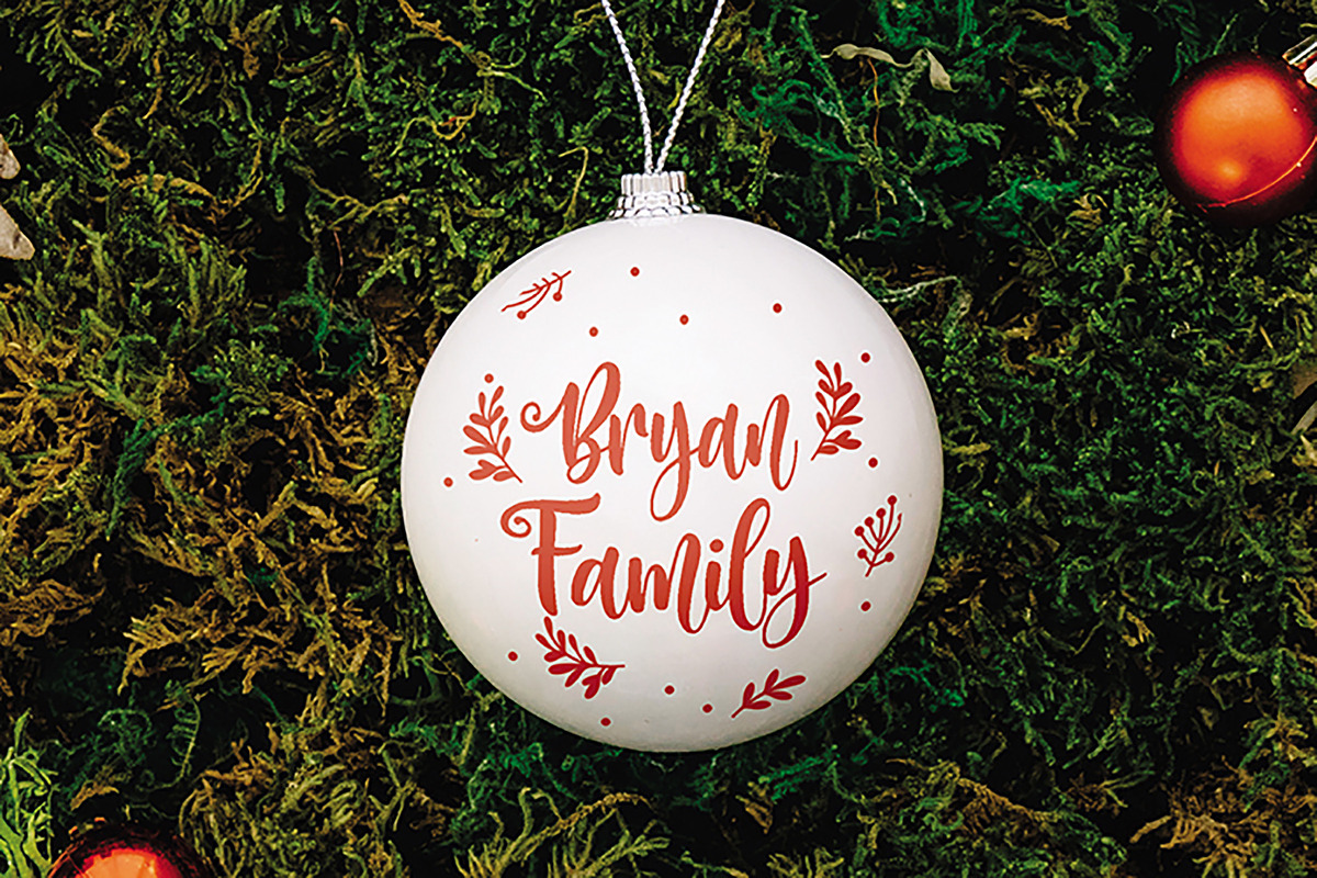 Melody Christmas, a Script Font by Mozatype (Photo 2 of 14)