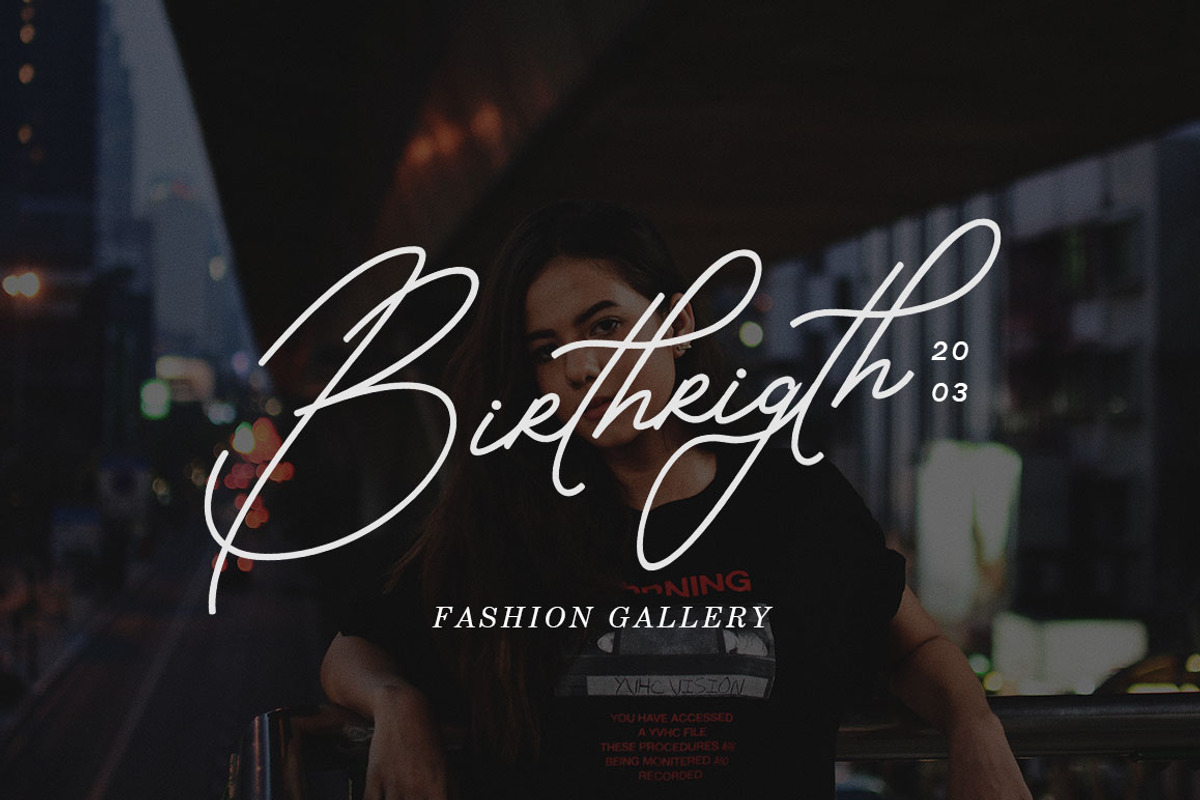 Betriciya Signature, a Script Font by GloowStudio (Photo 3 of 11)
