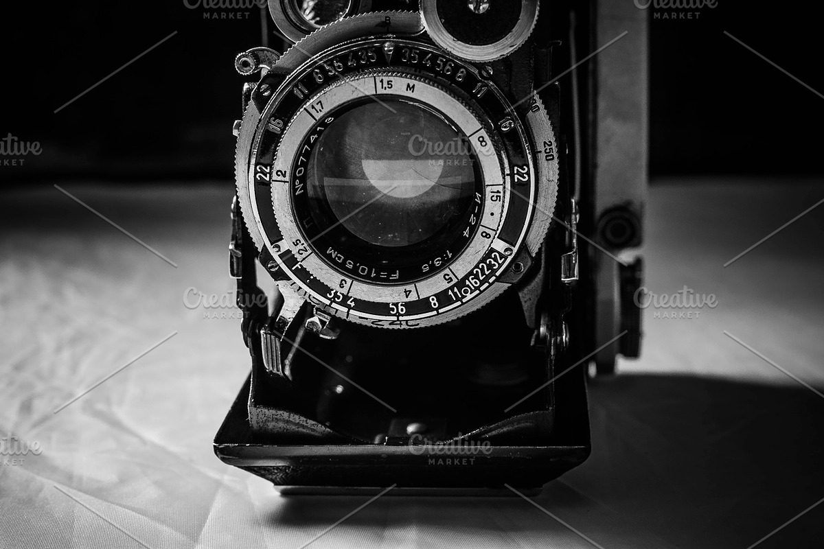 Vintage camera package, a Technology Photo by maxsokal (Photo 4 of 5)
