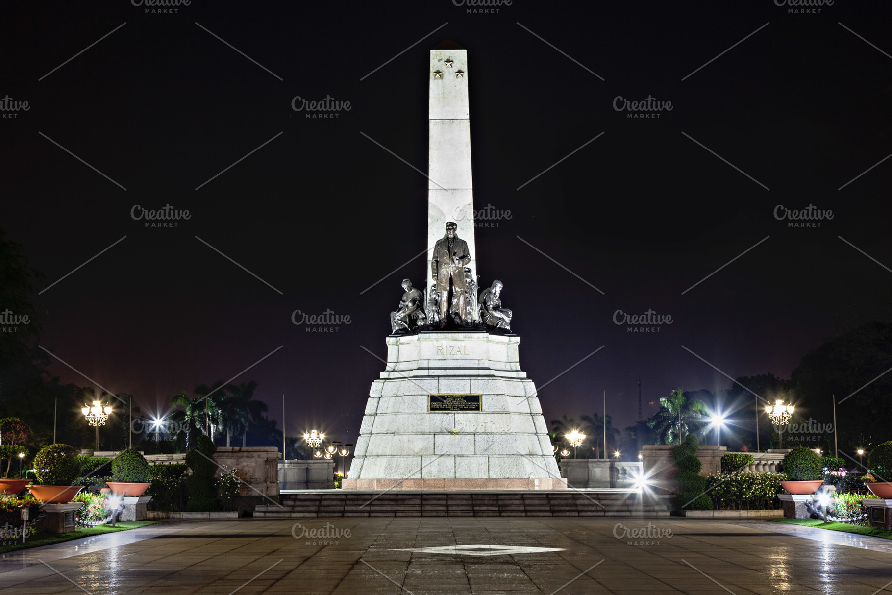 Monument of Jose Rizal, a Photo by saiko3p