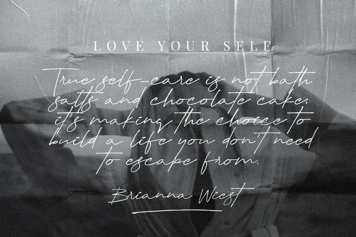 Creative Signature | Modern Script, a Script Font by Scratch Design (Photo 6 of 16)