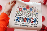 Patriotic 4th Of July Floral America, an Illustration by OK Design (Thumbnail 2 of 4)