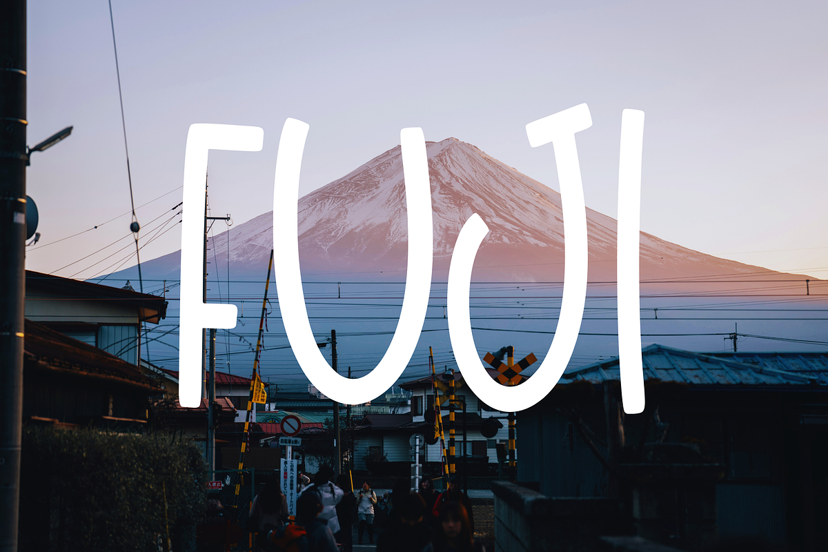Taperon, a Handwritten Font by Dm Studio (Photo 2 of 9)