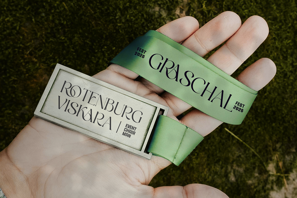 Glorase - Serif Font, a Serif Font by Creavibes Design (Photo 3 of 16)