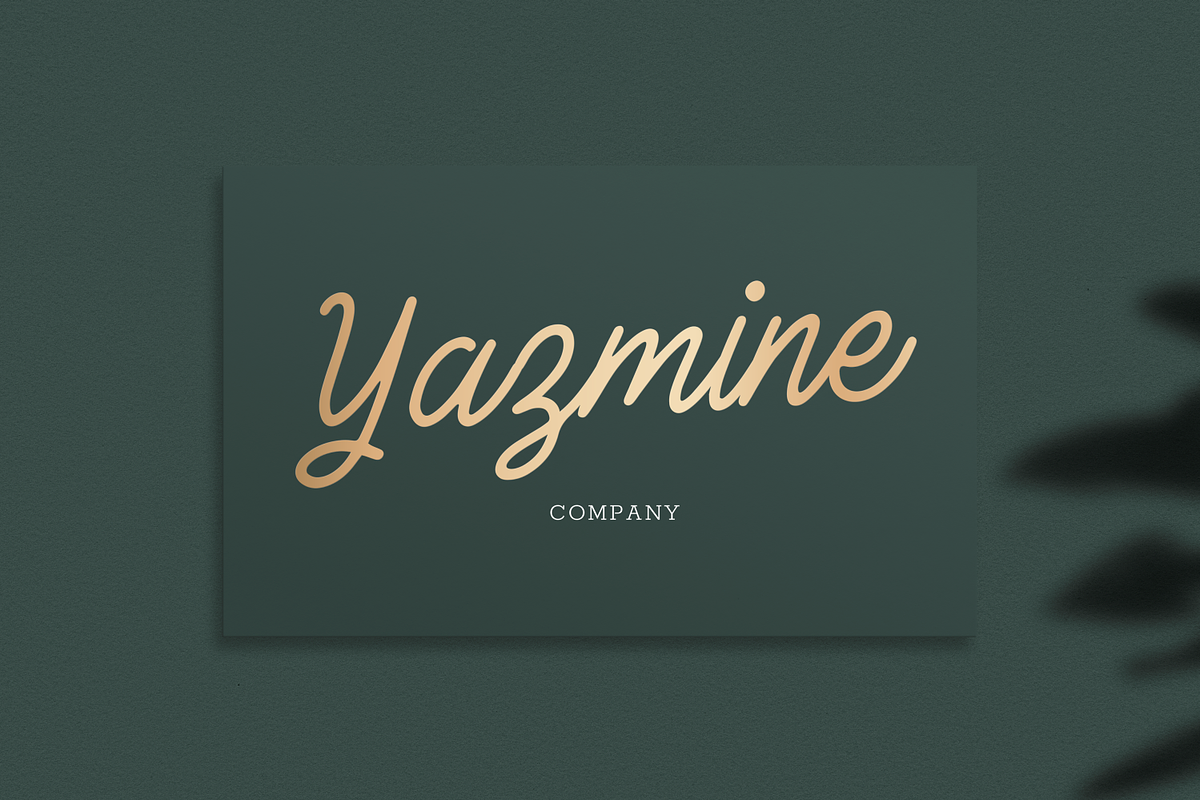 Gelatique | Handwritten Font, a Script Font by Forberas Club (Photo 3 of 7)