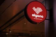 Deround Elegant Display Font, a Font by RHD Creative Studio (Thumbnail 7 of 8)