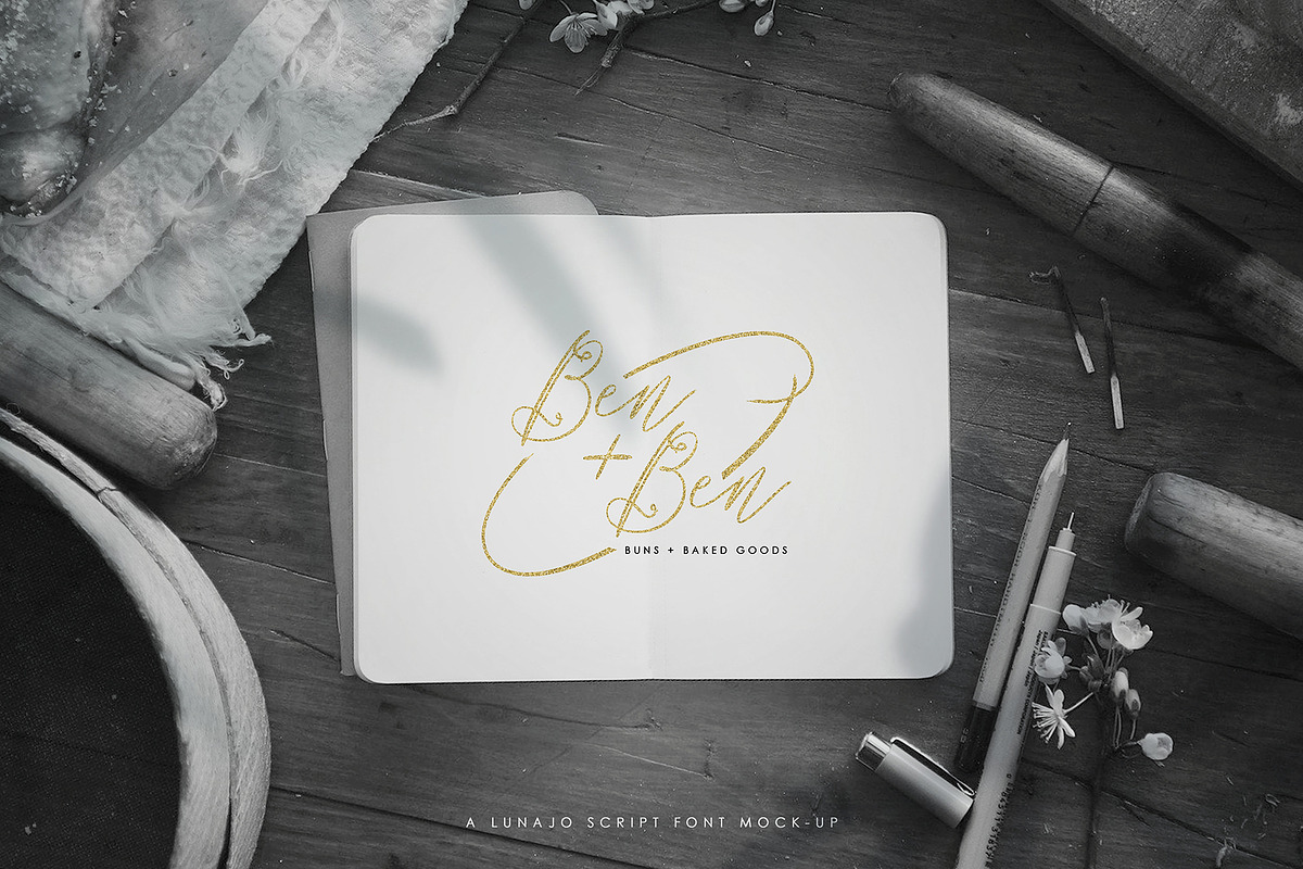 Lunajo - Luxury Signature Font preview 8