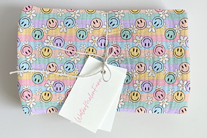 Happy Face & Daisy Seamless Pattern