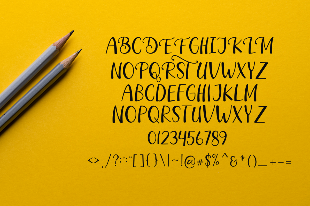 Beauty Deaso, a Handwritten Font by albert_kalingga (Photo 2 of 3)