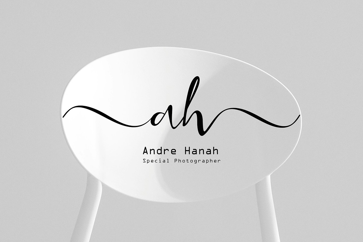 Holigh seligh, a Font by Sulthan Studio (Photo 3 of 11)