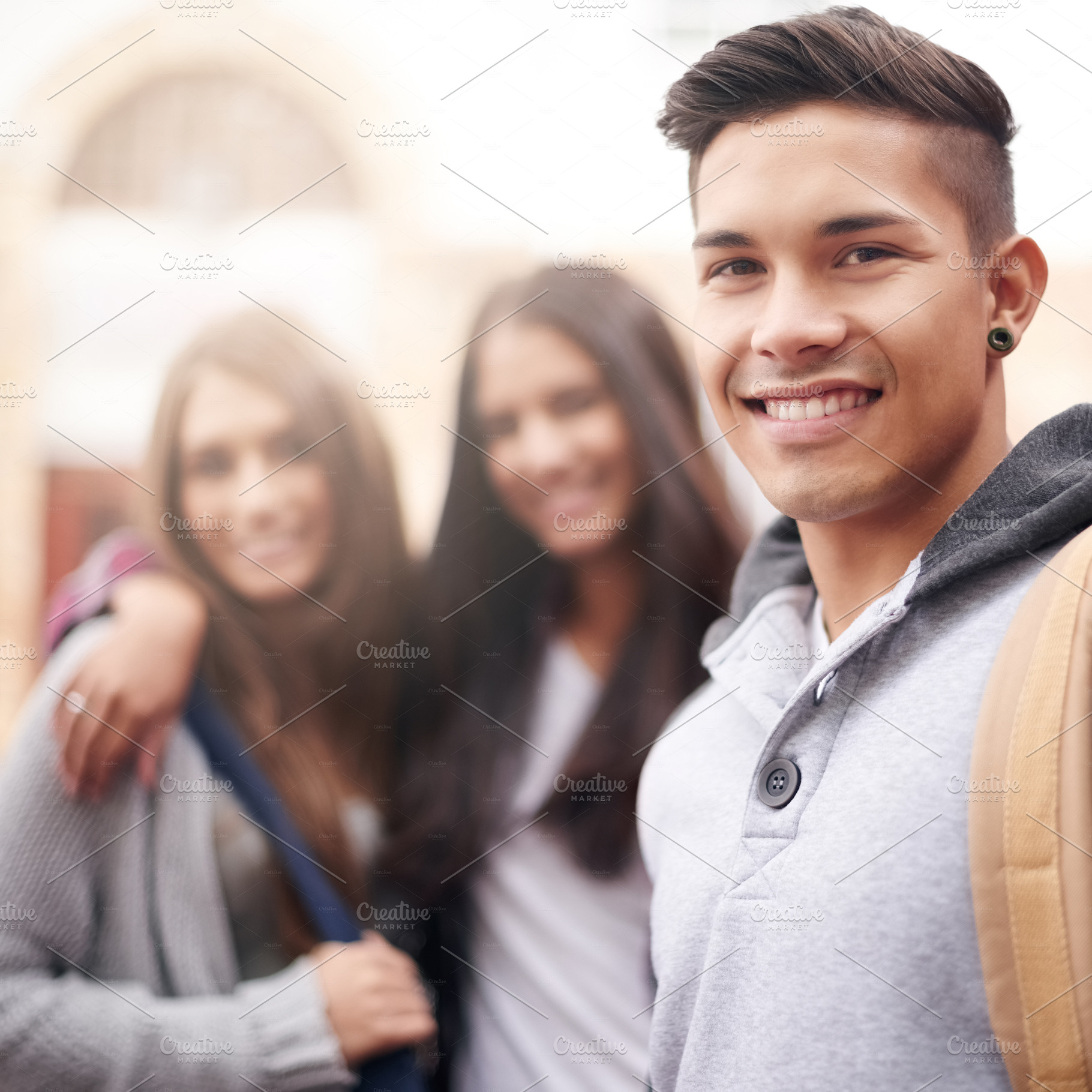 I feel at home on campus, a Photo by Peopleimages.com