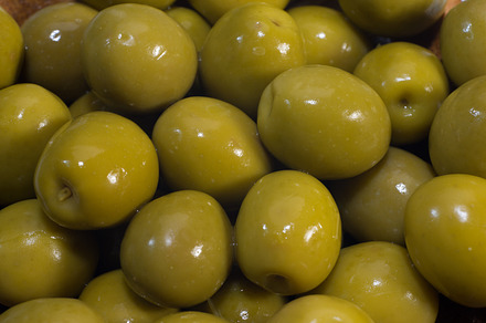 olives background