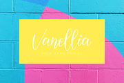 Harelia // Lovely Script Font, a Script Font by Nissa Studio (Thumbnail 8 of 12)