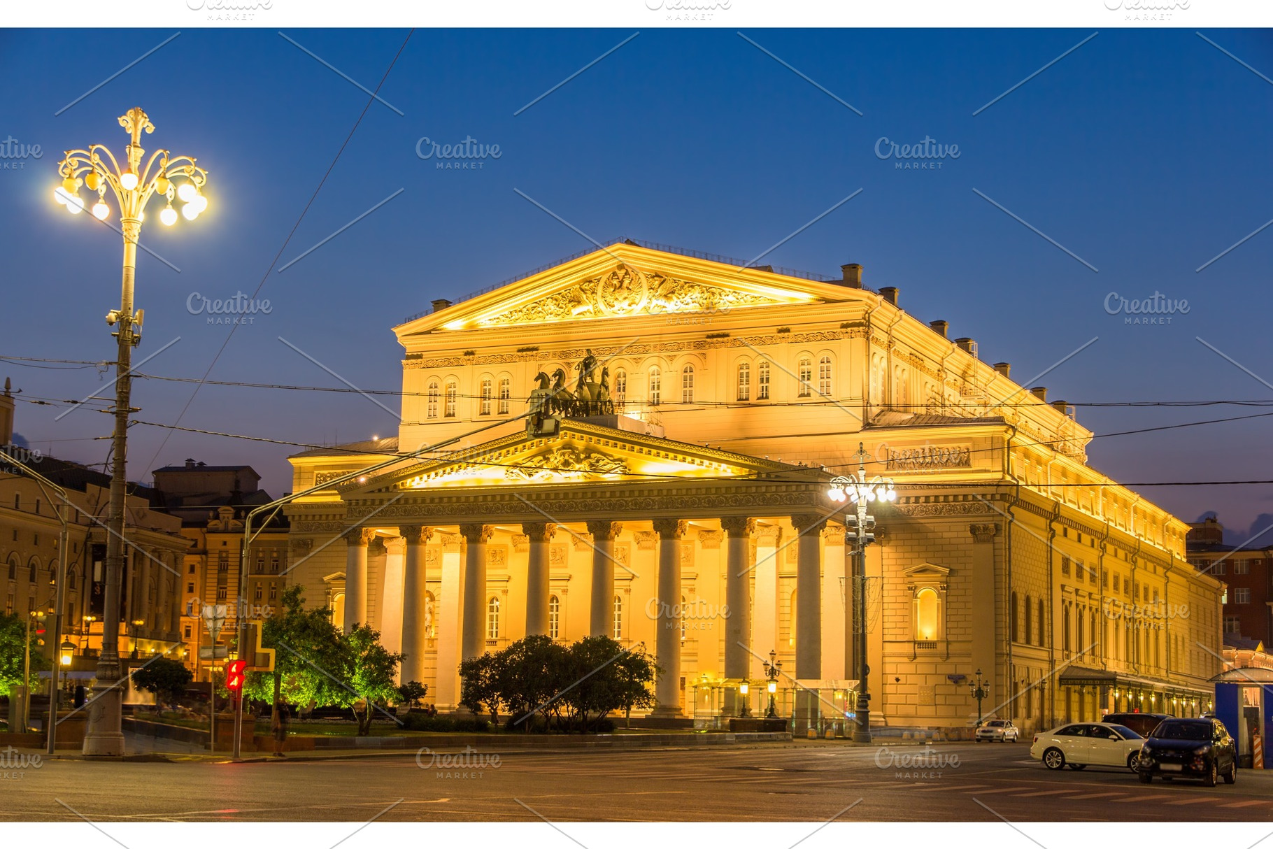 Bolshoi theatre in Moscow by night - Russia, an Architecture Photo by Leonid Andronov