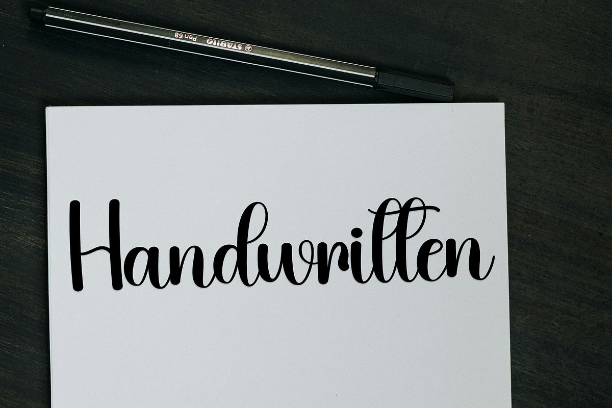 Saturday, a Handwritten Font by InermediaSTUDIO (Photo 3 of 8)