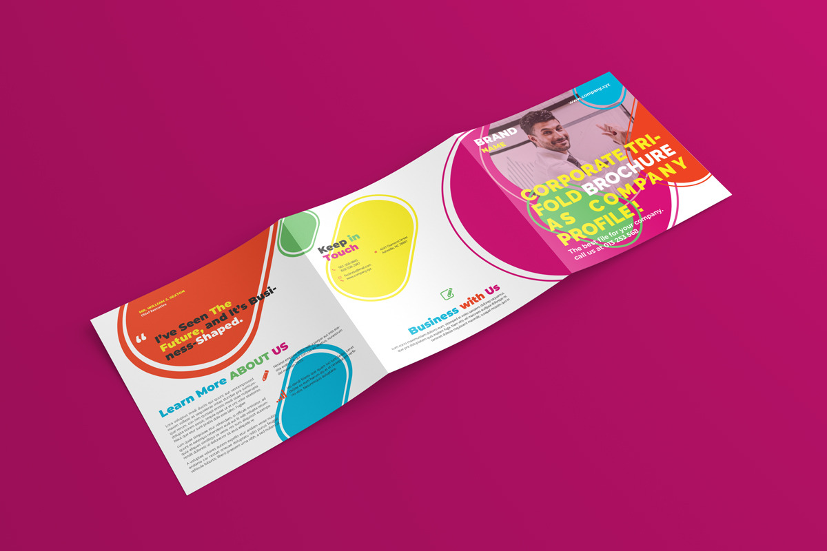 Square Trifold InDesign Brochur