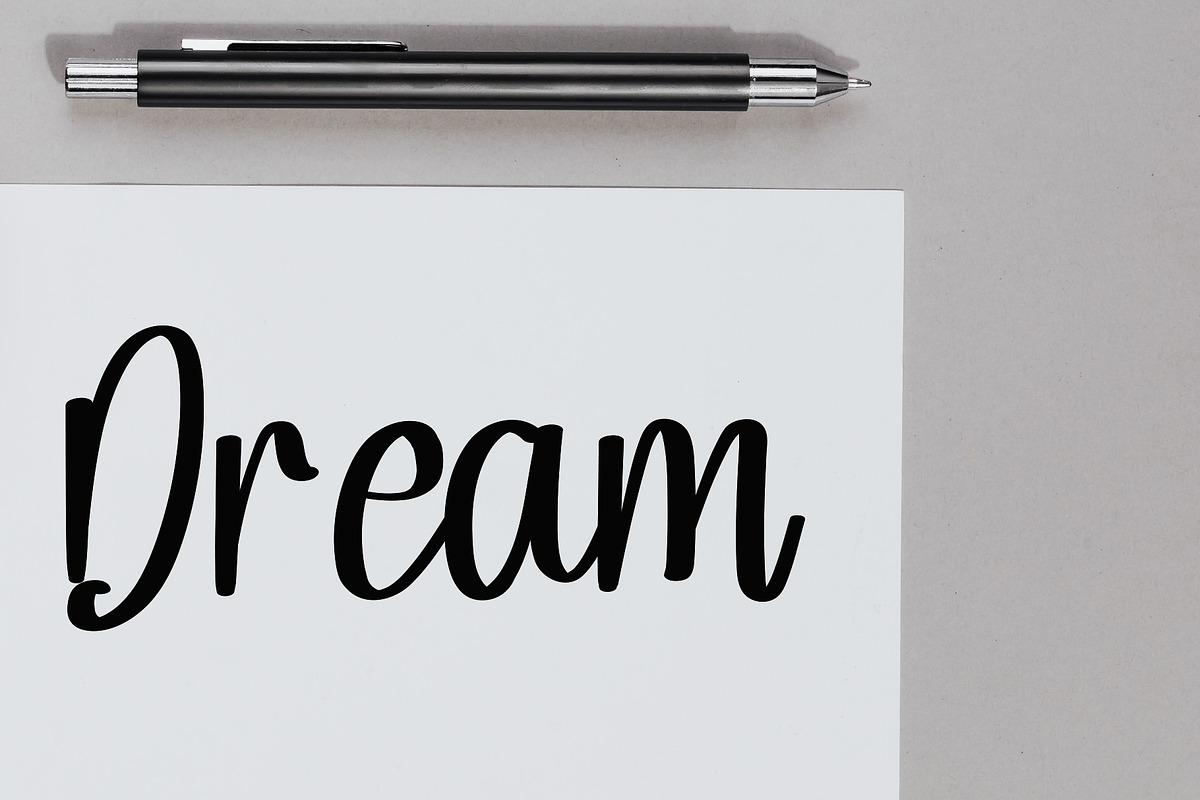 Rabbit, a Handwritten Font by InermediaSTUDIO (Photo 3 of 6)