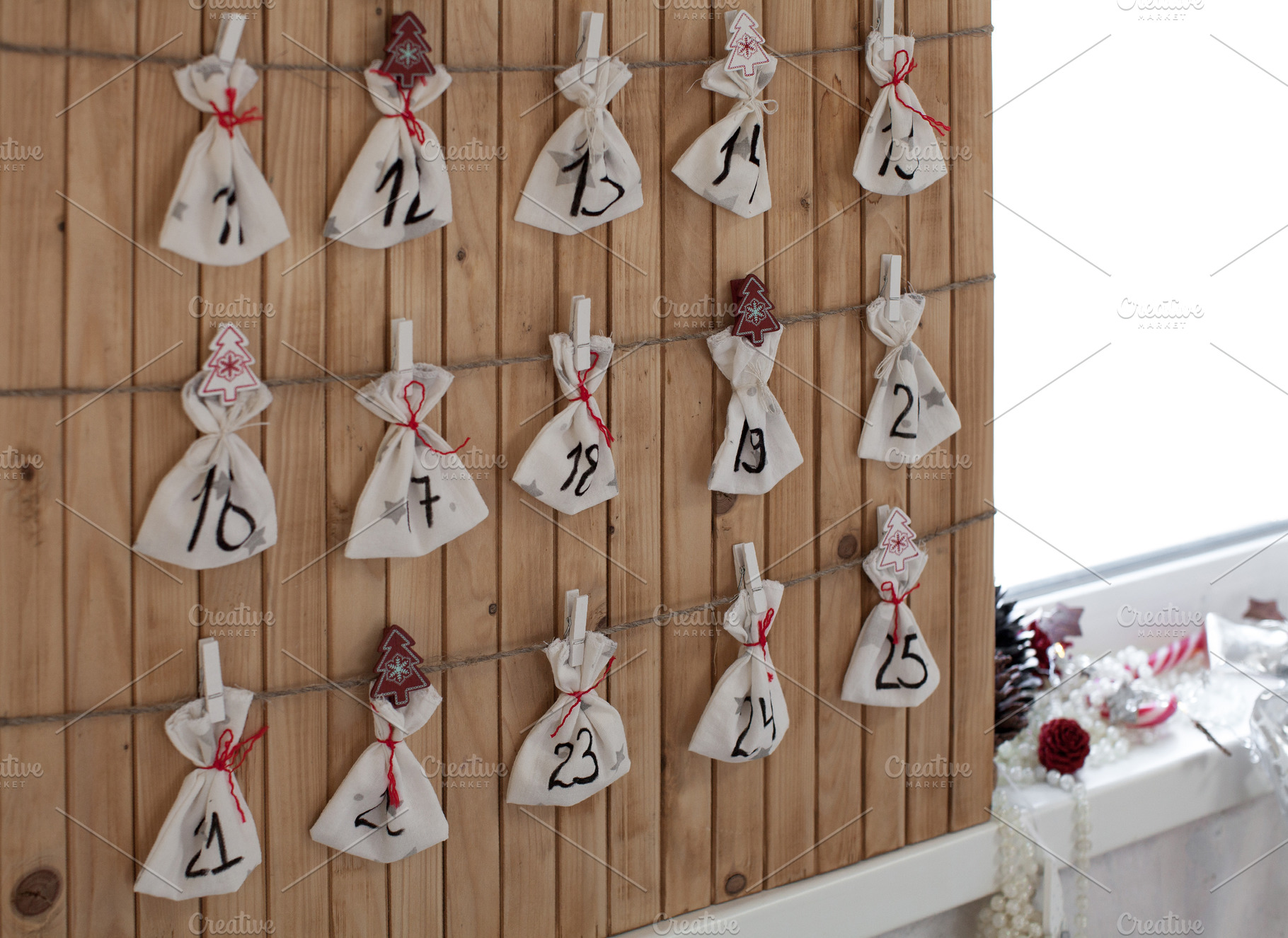 DIY acts of kindness Advent calendar, an Arts & Entertainment Photo by Eni_fly