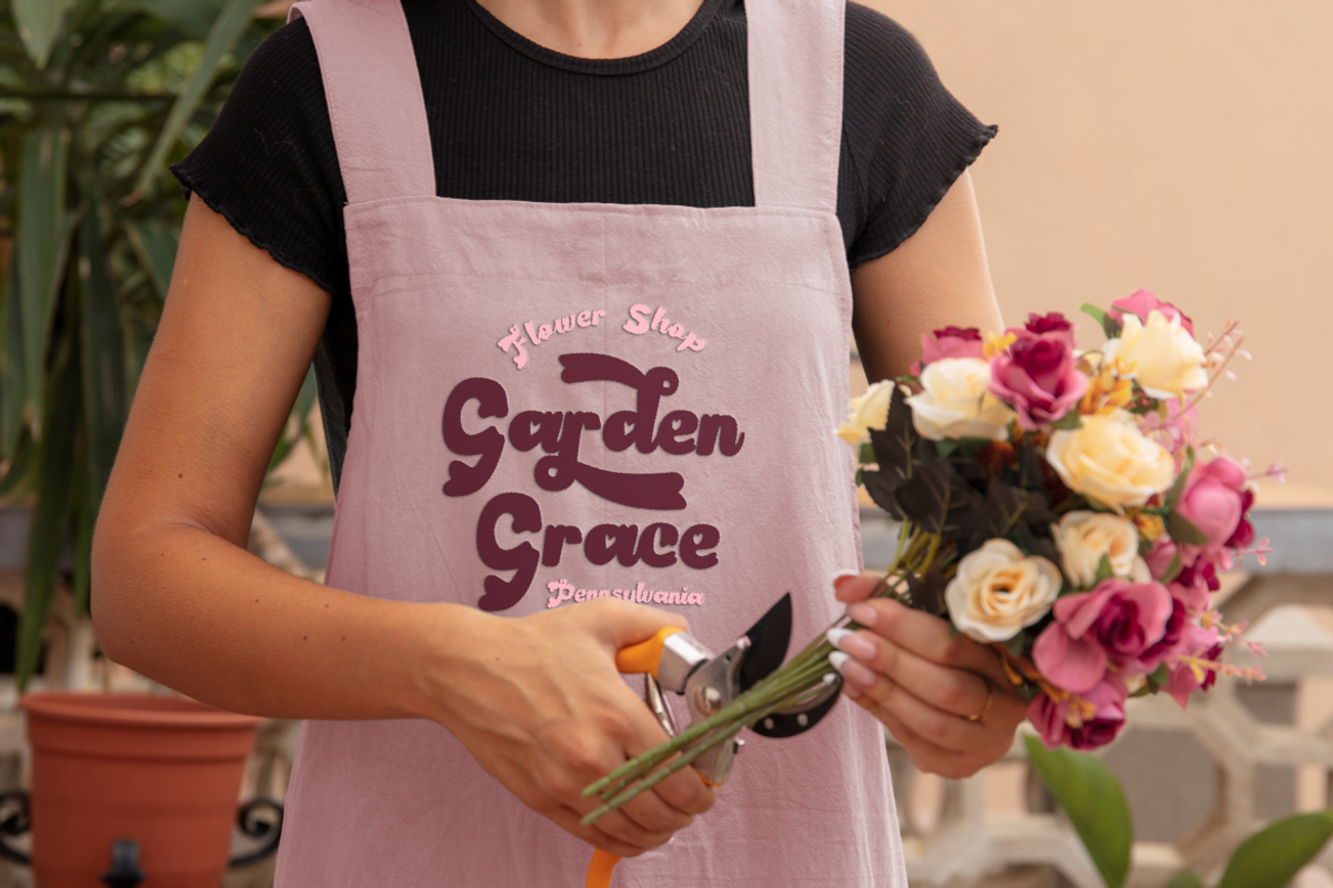 Retro Amour - Retro Love Font, a Font by PutraCetol Studio (Photo 9 of 11)