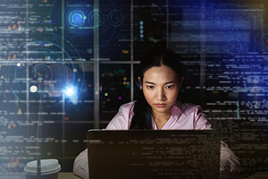 Asian businesswoman working hard lat