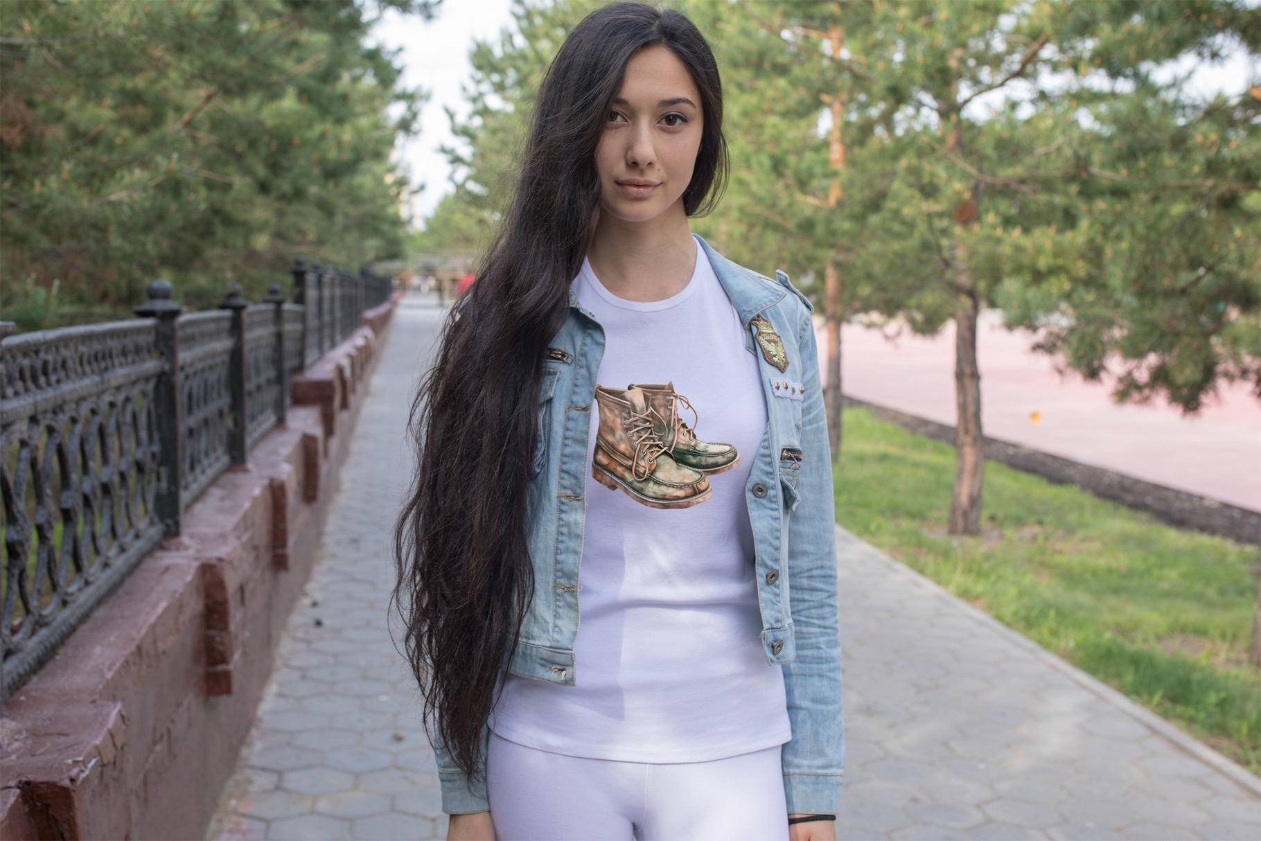 T-Shirt Design Showcase PSD 
