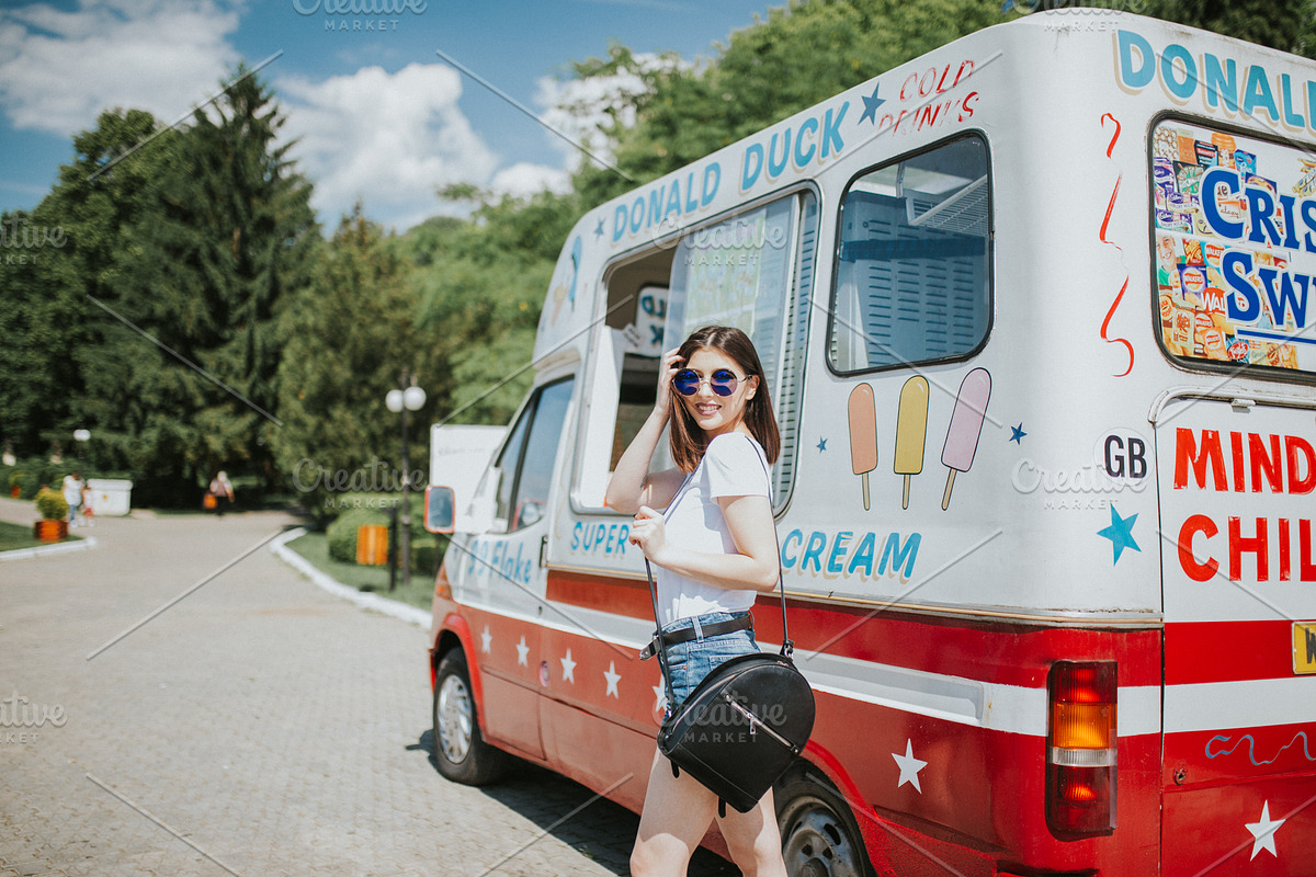 3 Lr PRESETS:Creamy, Pinky & Blueish, a Beauty & Fashion Photo by ONE Click EDIT Collection (Photo 2 of 12)