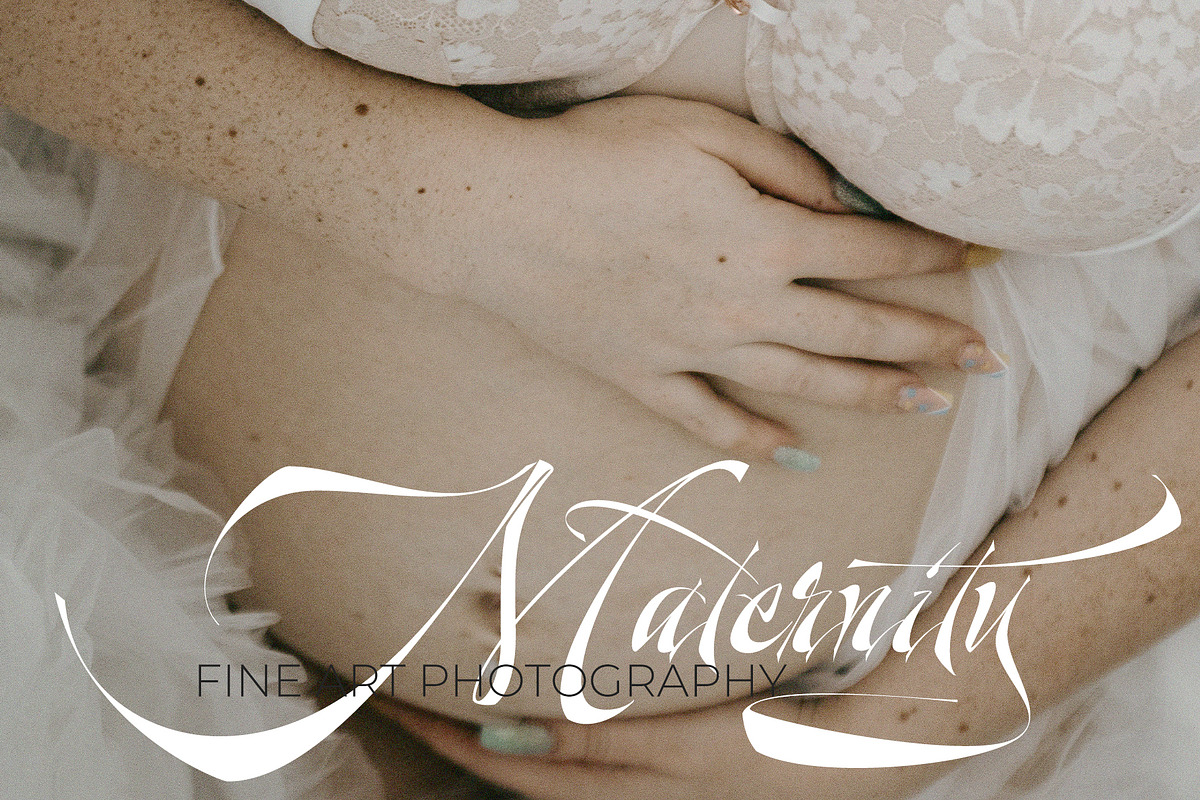 Agustus, a Script Font by Alcode (Photo 8 of 14)