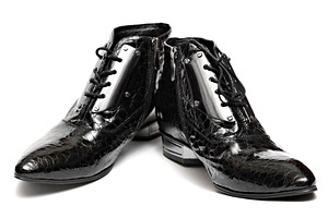 Black shoes, a Photo by saiko3p