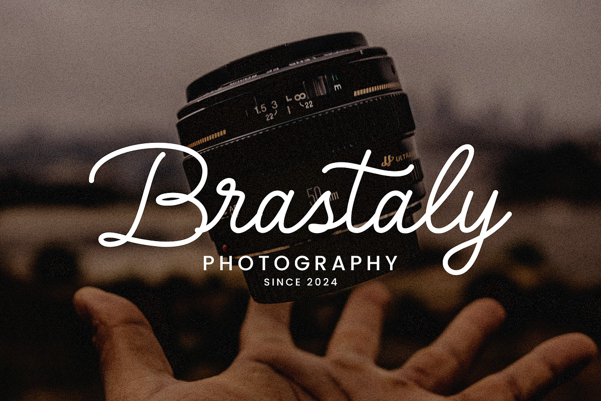 Yellow Dream - a monoline script, a Script Font by Siwox Studios (Photo 2 of 8)