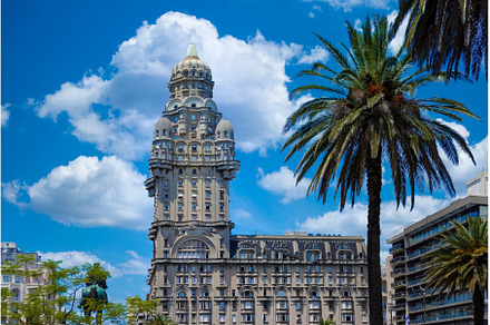 Uruguay, Montevideo Independence, an Architecture Photo by Web Engine Design
